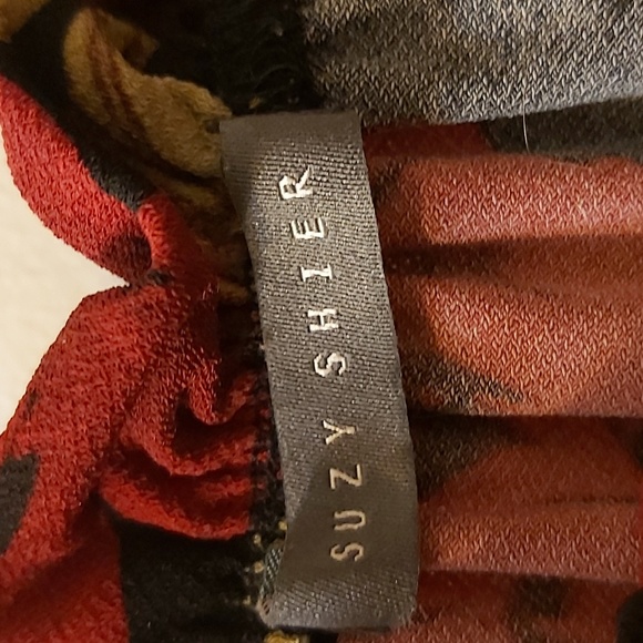 Ladies top - Picture 2 of 3